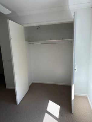 South Morang - Photo 1