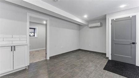 For Lease - 130 Elgin Street Unit# #1, Brantford, Ontario - Photo 5