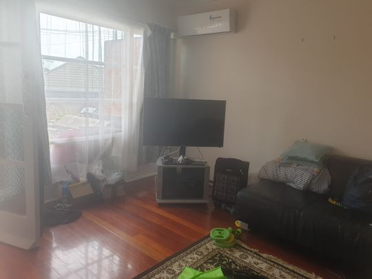 Property Management221 Mount Smart Road, Onehunga - Unit for Rent - Photo 1