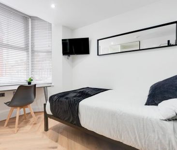 6 bedroom house to rent - Photo 4