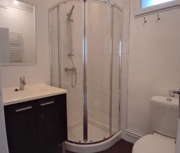 A LOUER PETIT 3 PIECES PROCHE GARE - Photo 5