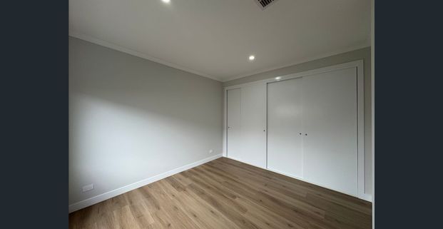 Krazy in Kalkallo - Photo 1