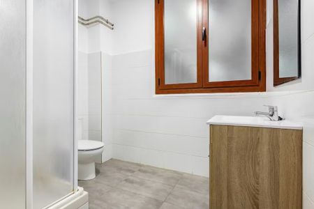 Gran Via Marquès del Túria Gran Via, Valencia, Valencian Community 46005 - Photo 5