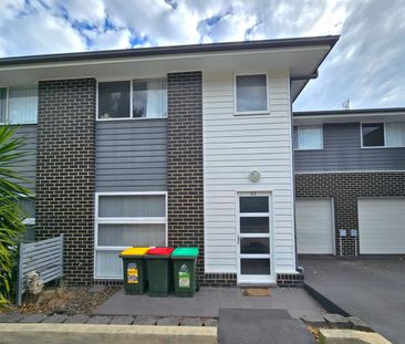 MODERN TOWNHOUSE - Photo 1