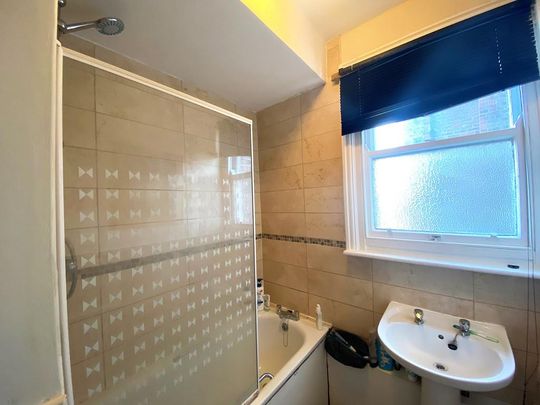 4 bedroom apartment to rent - Photo 1