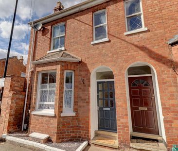 2 bedroom end of terrace house to rent - Photo 4