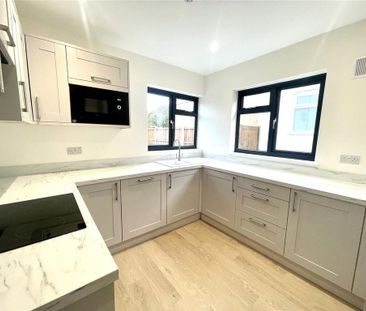 2 bedroom bungalow to rent - Photo 2