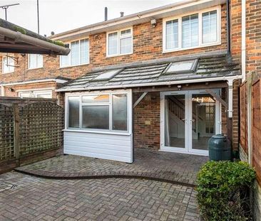 Balmoral Terrace, Sittingbourne, Kent, ME10 - Photo 1