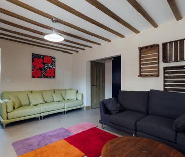 6 bedroom house to rent - Photo 2