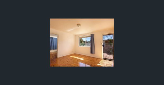 Oh So Convenient!! - Photo 1