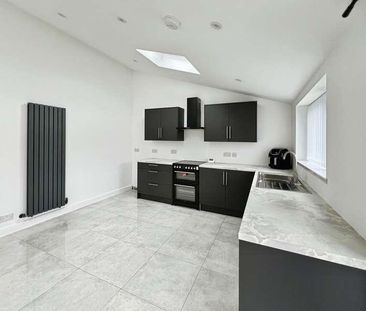 Manchester Road, Over Hulton, Bolton, BL5 - Photo 5