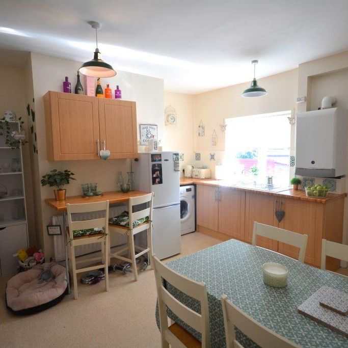 2 bedroom terraced house to rent - Photo 1