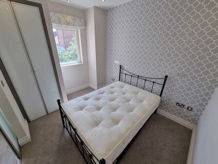 1 Bed Student Accommodation - Photo 3