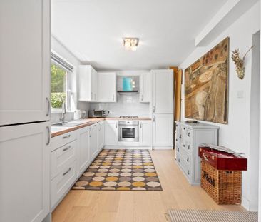 2 bedroom maisonette to rent - Photo 5