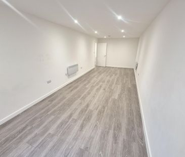 Middle Street, Yeovil - Photo 3