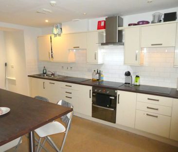 1 bedroom in a house share to rent - Photo 4