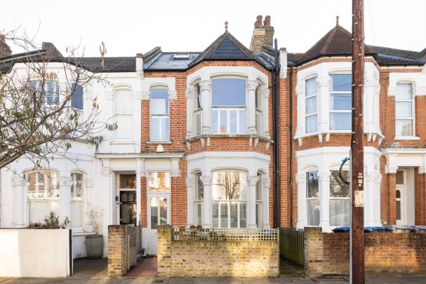 Leighton Gardens - Photo 1