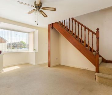 2 bedroom semi-detached house to rent - Photo 2