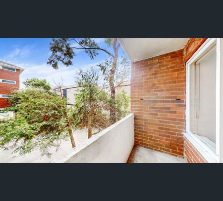 5/14 May Road, Toorak, Vic 3142 - Photo 2