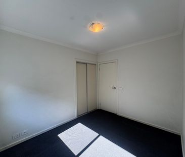 Modern 4 Bedroom Family Home in Ferryden Park - Photo 5