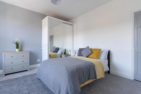 5 bedroom terraced house to rent - Photo 5