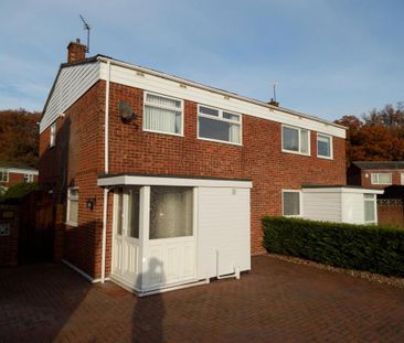 3 bedroom semi-detached house to rent - Photo 5