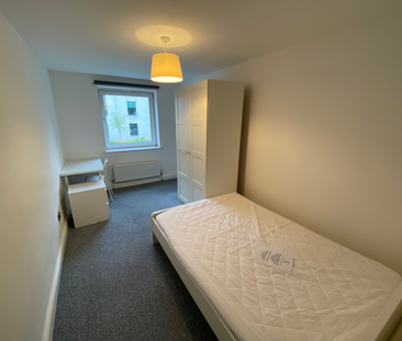 Flat 14, Samara Plaza, Room 1, LS2 9DU, Leeds - Photo 3
