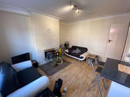 2 bedroom house to rent - Photo 3