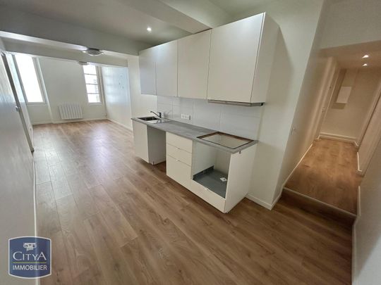 Location Appartement 2 pièces 57m² TOULON 83000 - Photo 1