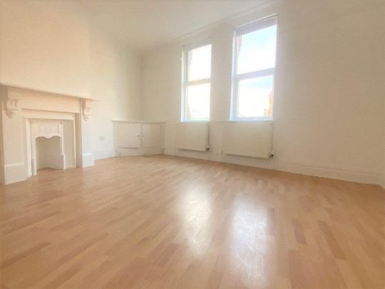 College Road, Liverpool - Photo 1