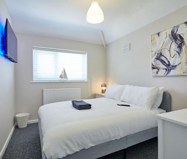 5 bedroom semi-detached house to rent - Photo 1