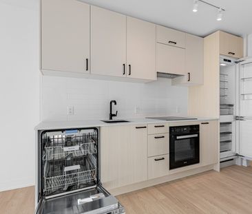 For Lease - 1 Quarrington Lane Unit# 2414, Toronto, Ontario - Photo 6