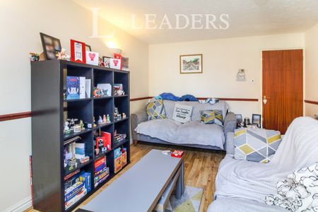 3 bedroom house to rent Coppice Close, Droitwich, Worcestershire, WR9 - Photo 2