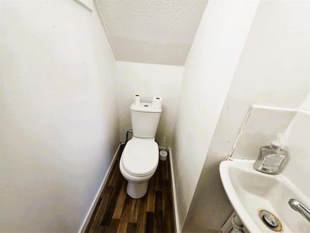 House share to rent - Photo 5