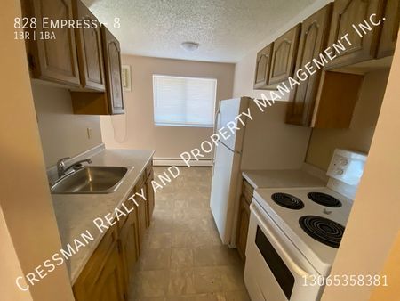 1 bed 1 bath APARTMENT located in Rosemont, Regina, SK. - Photo 4