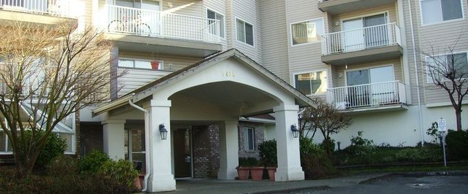 Spacious 2 Bedroom Apartment - Langley, BC | 5400 200 Street, Langley - Photo 1