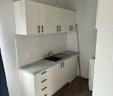 7 / 18 Gerald Street, Murrumbeena - Photo 2