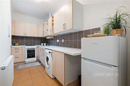 Pronájem zařízeného pokoje v bytě 2+1, se zahrádkou, Plzeň Jižní Předměstí - Fotografie 2