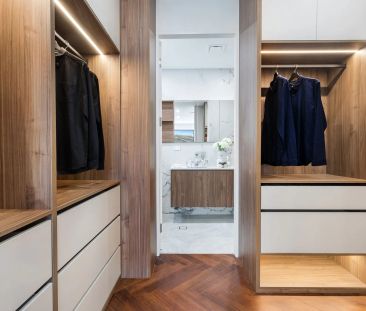 Elegant Family Home in Prime Putney Location - Photo 2