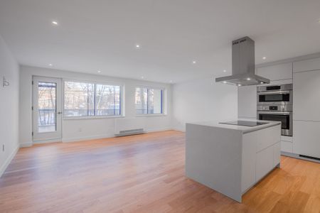 4555 Bonavista Avenue - Photo 2