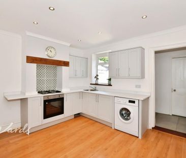 4 bedroom terraced house to rent - Photo 2