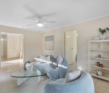 “Low-Set Modern Home in Convenient Everton Hills Location” - Photo 2