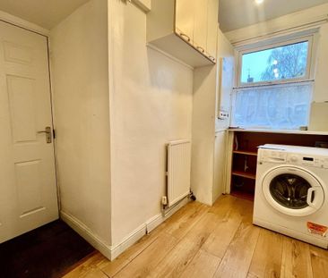 Woodhall Road - Photo 2