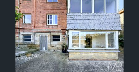 TRANQUIL WATERFRONT RETREAT WITH CAPTIVATING BAY VIEWS - Photo 2