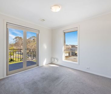 Modern 3-Bedroom Home in the Heart of Gungahlin - Photo 5