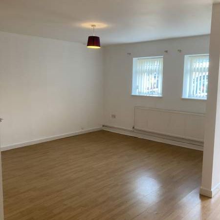 Two Bed, Ground floor flat, Clydach. - Photo 1