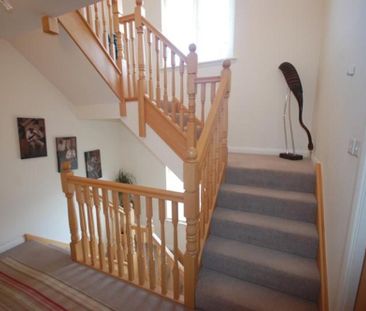 4 bedroom townhouse to rent - Photo 3