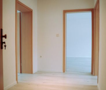 renovierte 3- Raum Wohnung mit 80 m² Wohnfläche zur Vermietung - Foto 1