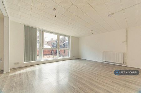 3 bedroom maisonette to rent - Photo 3