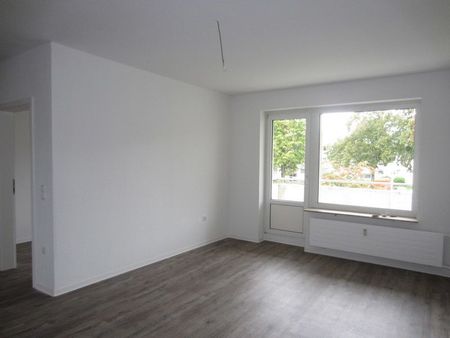 Frisch, modern, zentral - renovierte 2,5 Zimmer Wohnung in ruhiger Lage! - Photo 4